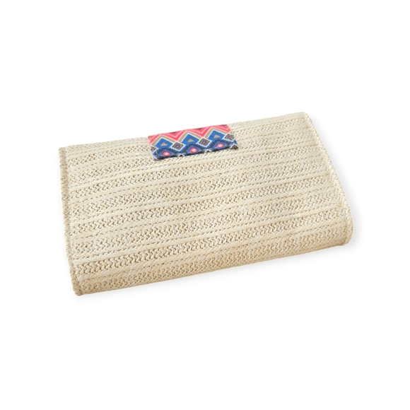 Straw Clutch - Picture 2 of 4